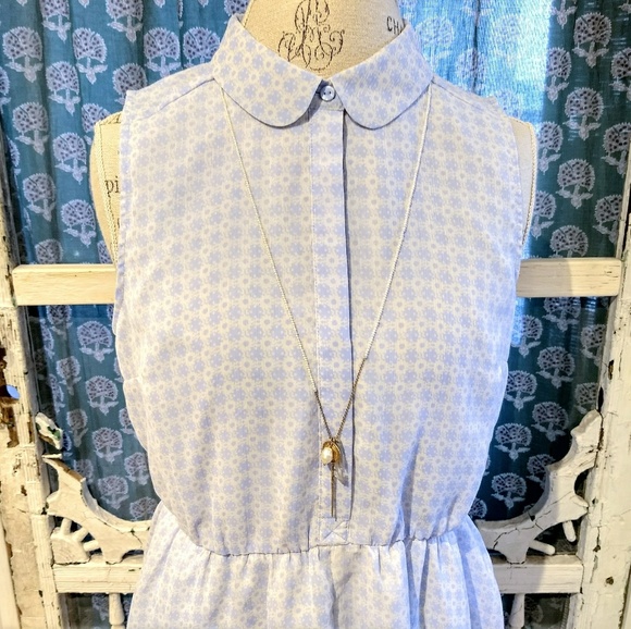 Lauren Conrad Light Floral Dress - Picture 2 of 5